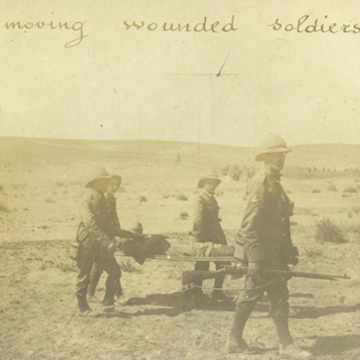 10 Aug 1915 – removing wounded soldiers Crowther collection