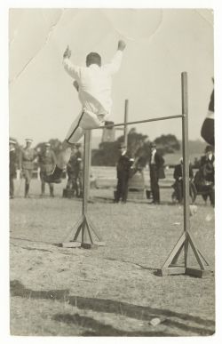 Photograph___Colonel_Elliot___high_jump___Military_sports___1913.jpg